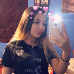 Meet your Posher, Anabel